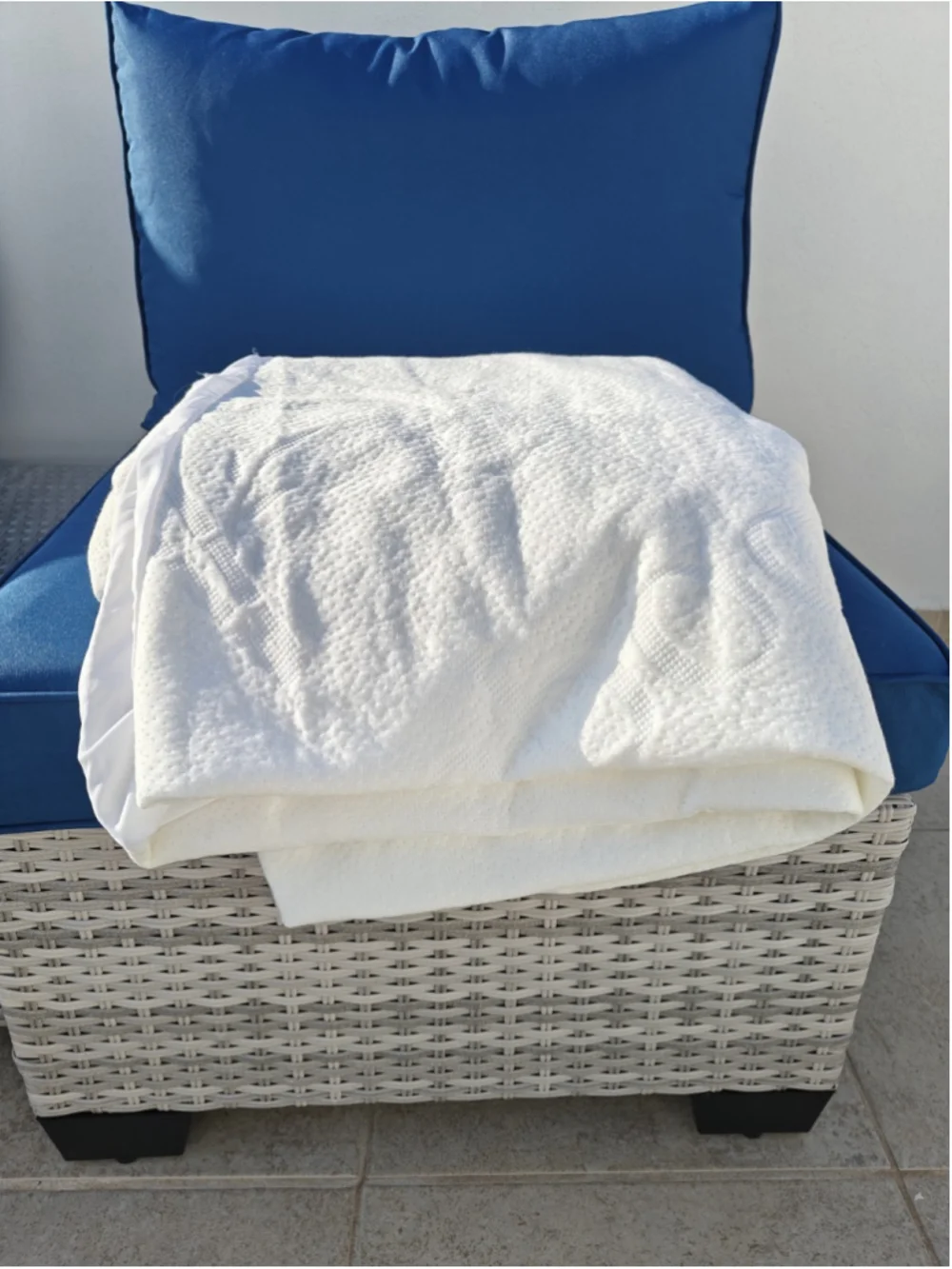 Olive Crate 2 Waterproof & Cooling Bamboo Mattress Cover FULL